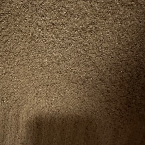 Green sweater - Picture 5 of 7